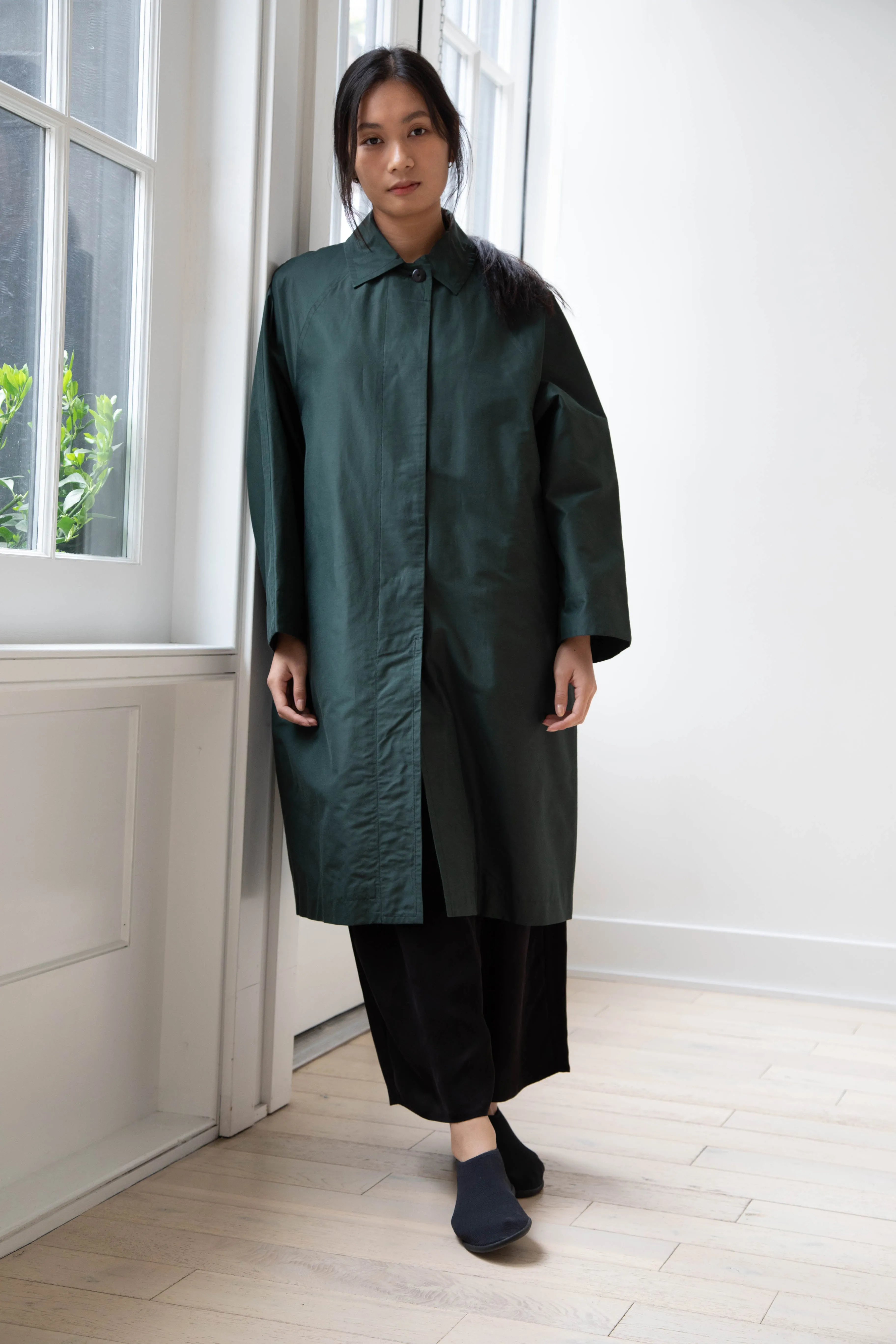 Arts & Science | Silk Cotton Taffeta Bal Collar Coat in Dark Green