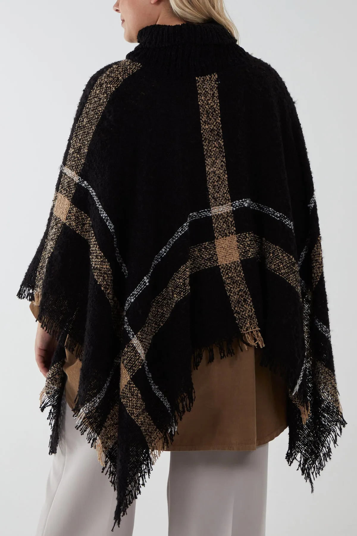 Curve Roll Neck Check Poncho