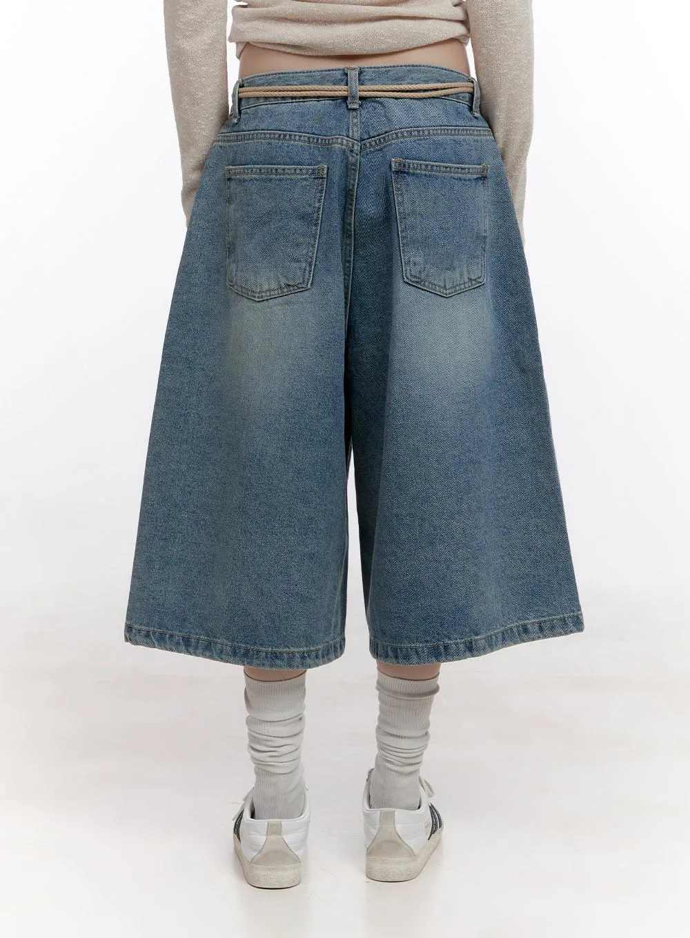 Relaxed-Fit Bermuda Denim Pants CF512