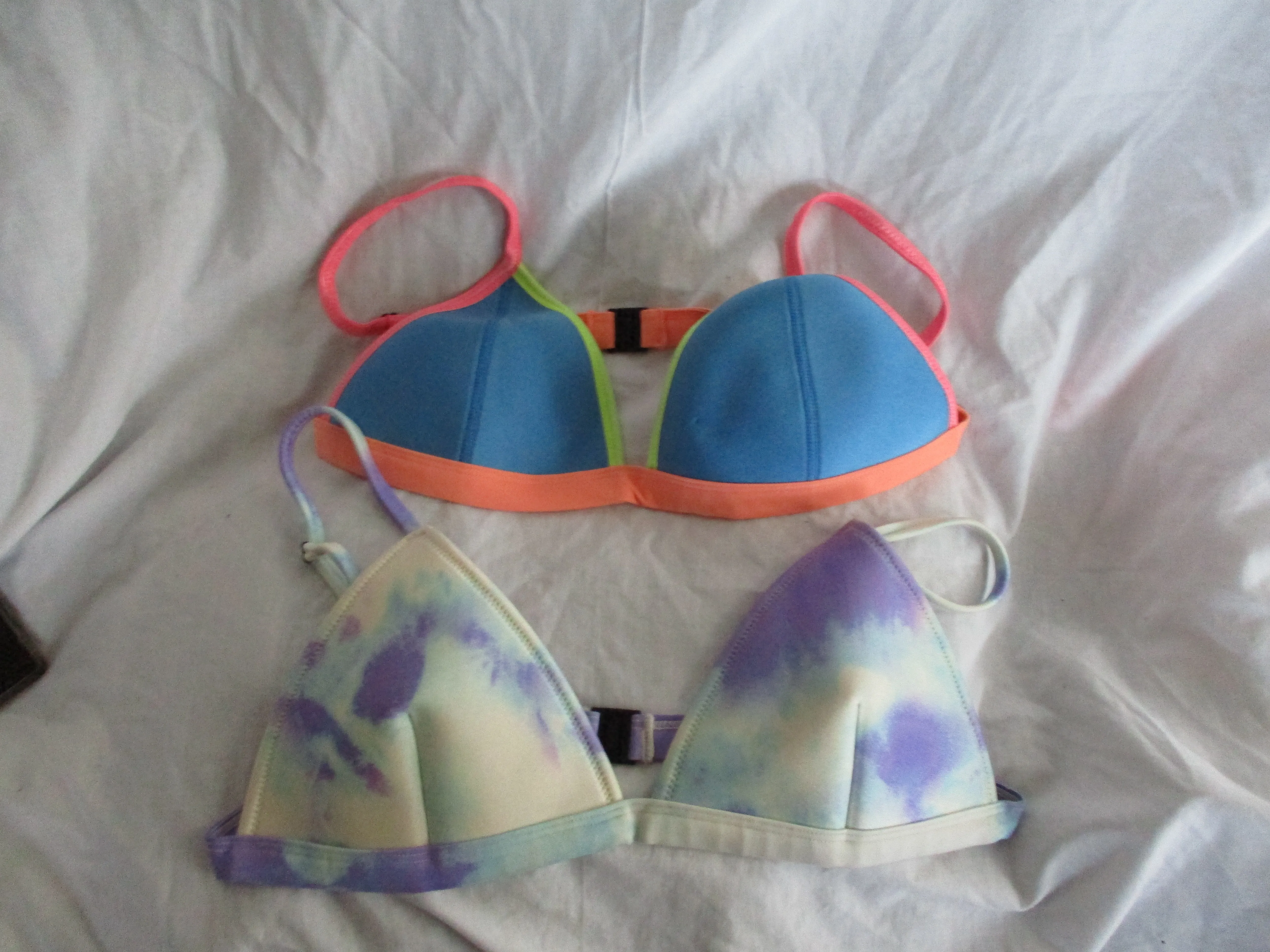 Set 2 TRIANGL Neoprene Summer BIKINI TOP Bathing Suit  L / XL NEON Tie-Dye